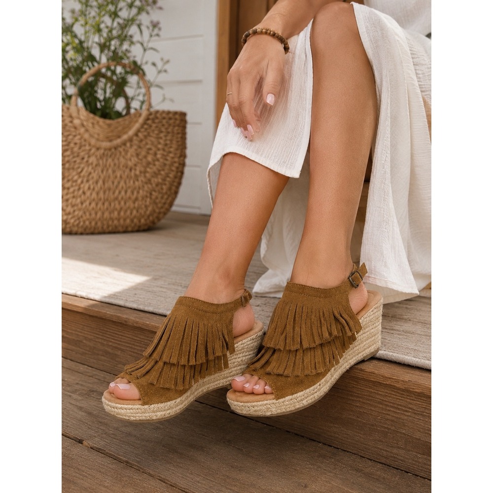 Minnetonka Womens 9 Brown Suede Fringe Espadrille Wedge Sandals‎ Boho Festival